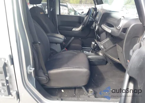 2014 Jeep Wrangler Unlimited Sahara z USA, uszkodzony, nr VIN 1C4BJWEG2EL138028